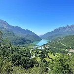 Atico De Lujo En El Pirineo Apartment El Pueyo de Jaca