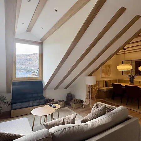 Atico De Lujo En El Pirineo Lejlighed