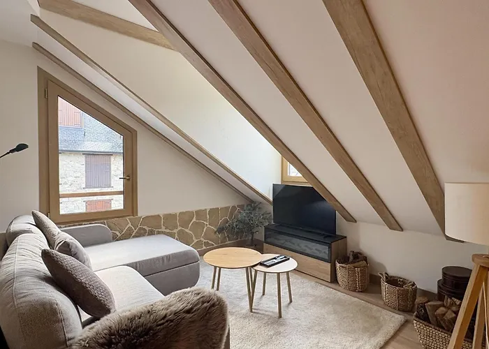 Lejlighed Atico De Lujo En El Pirineo *