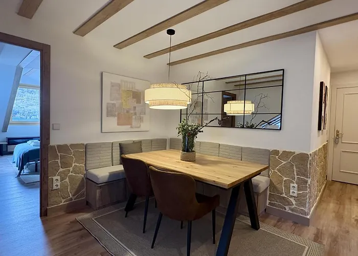 Atico De Lujo En El Pirineo * El Pueyo de Jaca