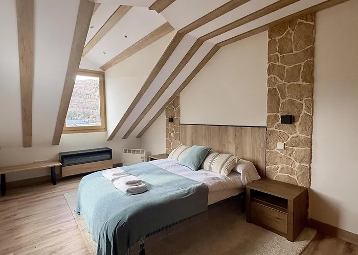 Atico De Lujo En El Pirineo Lejlighed