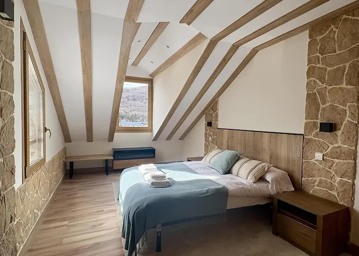 Lejlighed Atico De Lujo En El Pirineo